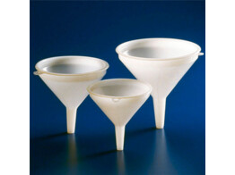 Trechter kunststof 18 cm